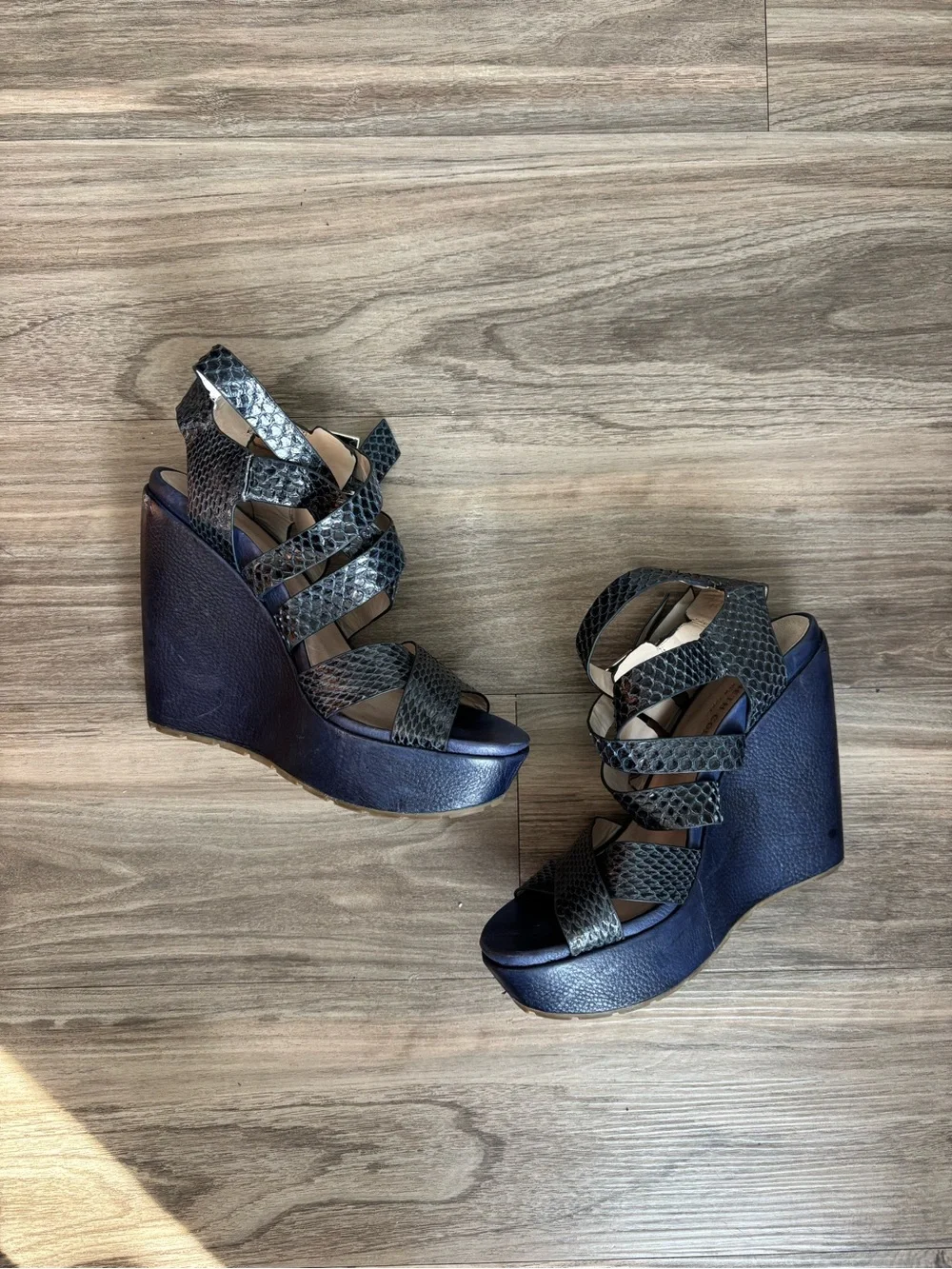 Kenneth Cole Women’s Black Snakeskin Wedge Sandals